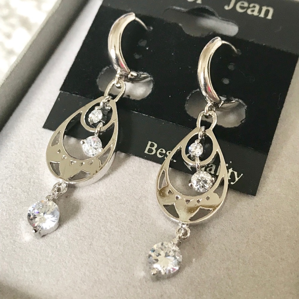 Silver earring W Rhinestone - Picture 2 of 5